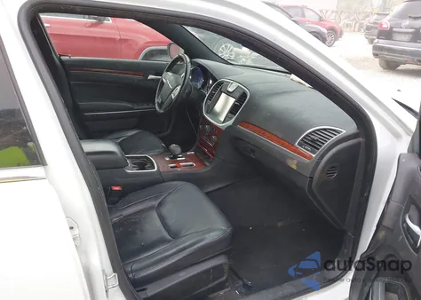 2013 Chrysler 300 Motown from USA, damaged, VIN 2C3CCAAG8DH709805